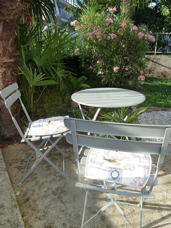 Rose Apartments Ичичи Номер фото